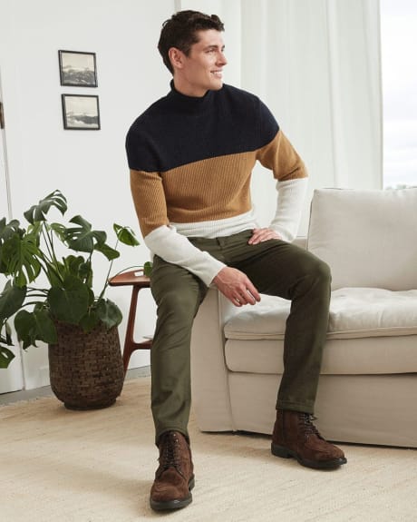 Colour Block Textured Turtleneck Sweater