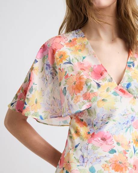 Sleeveless Midi Cocktail Dress with Cape