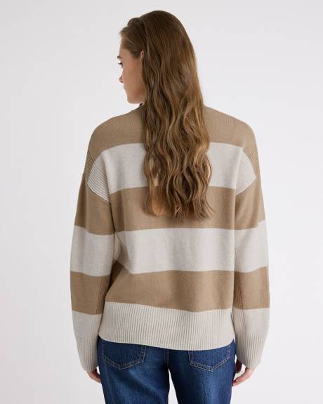 Pull Laine Mérinos à Manches Longues et Col Entonnoir