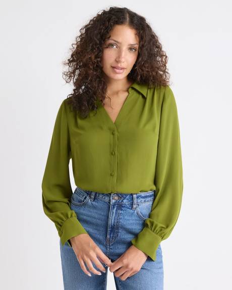 Silky Crepe Long-Sleeve Buttoned-Down Blouse