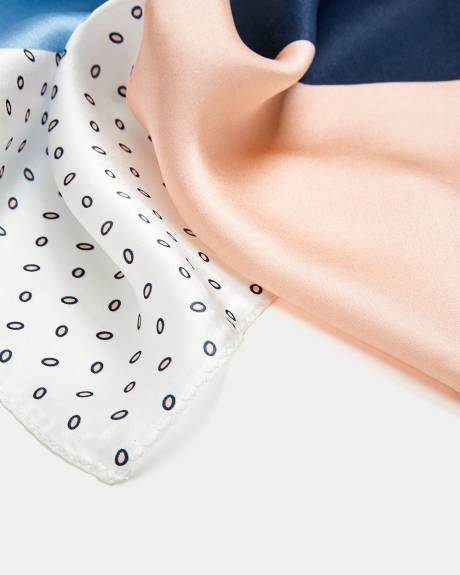 Light Handkerchief with 4 Way Pattern