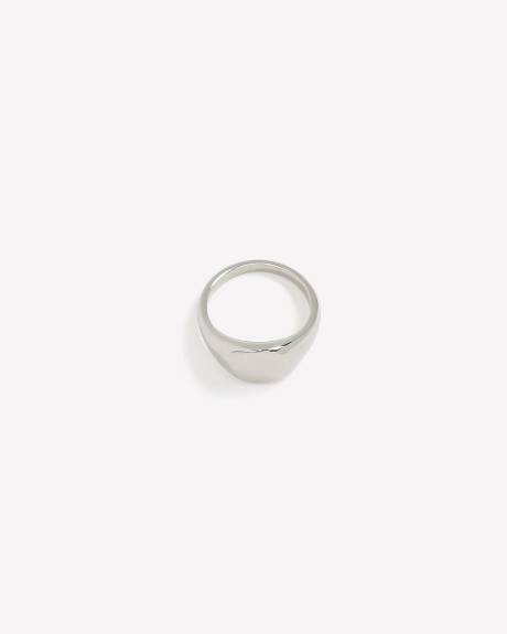 Round-Top Signet Ring