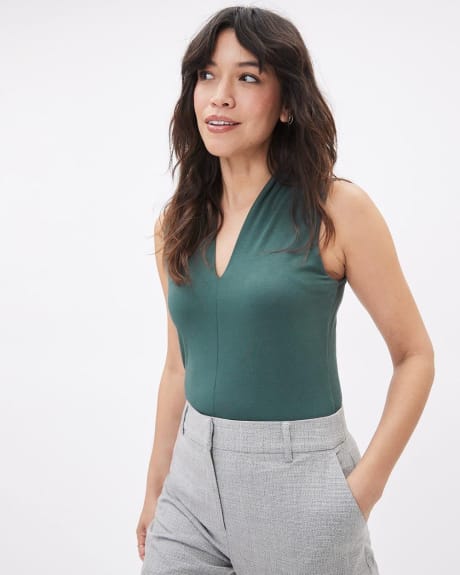 Fitted Sleeveless V-Neck Top