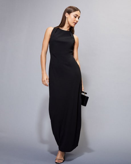 Sleeveless Maxi Cocktail Dress with Open Back