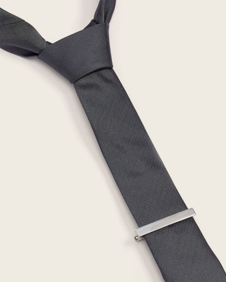 Pince à cravate argentée
