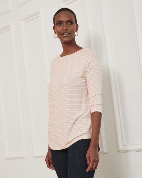 3/4 Sleeve Tunic with Pleated Back