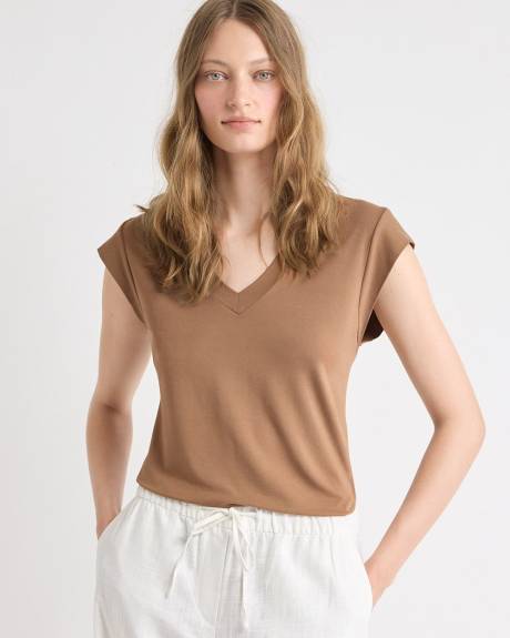 Classic-Fit Short-Sleeve V-Neck T-Shirt