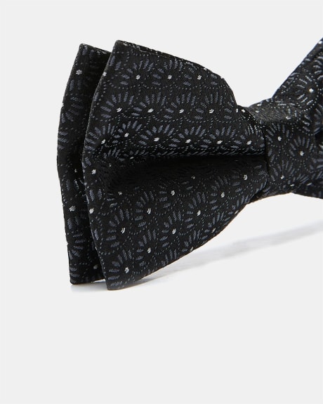 Dark Grey Bow Tie With Tonal Geometric Pattern