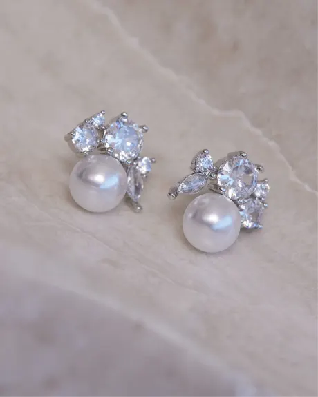 Stud Earrings with Zirconias and Pearls