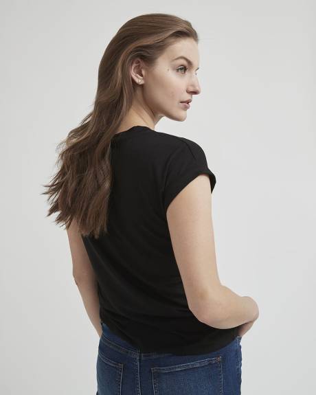 Basic V-Neck T-Shirt