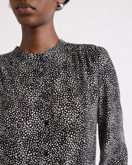 Silky Crepe Long-Sleeve Buttoned-Down Blouse