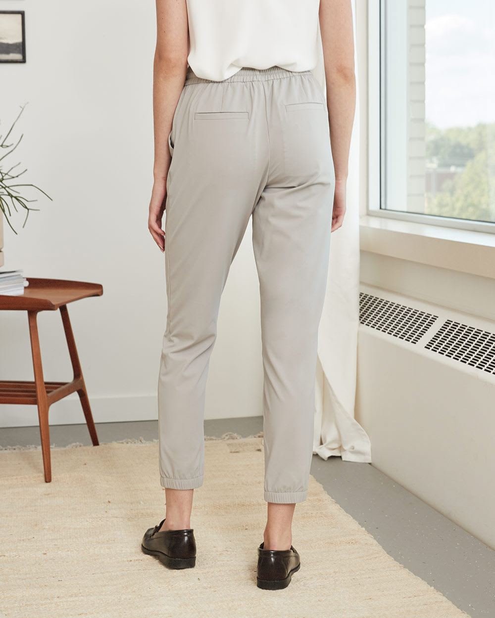 4-Way Stretch Mid-Rise Jogger Pant - 28.5"