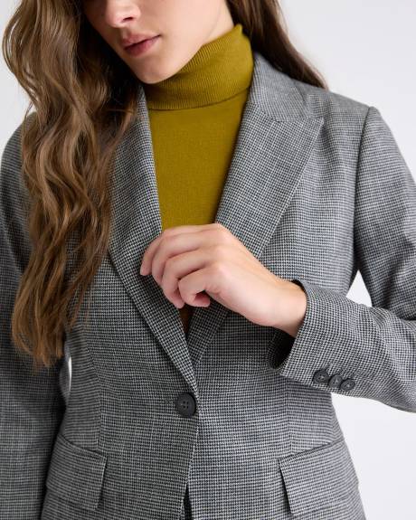 One-Button Fitted Blazer
