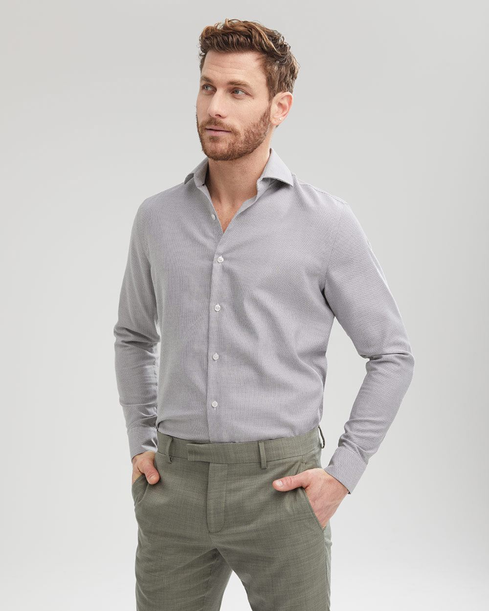 Tailored fit Wide Spread Collar dress shirt | RW&CO.