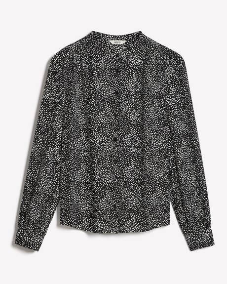 Silky Crepe Long-Sleeve Buttoned-Down Blouse