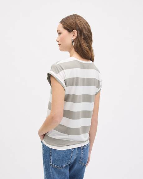 Classic-Fit Extended-Sleeve Crew-Neck Tee