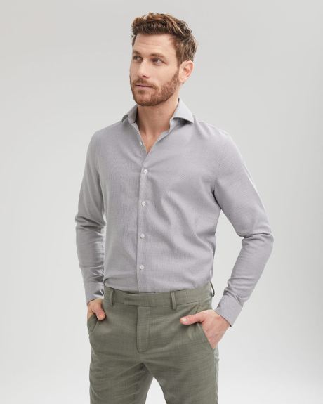 Tailored fit Wide Spread Collar dress shirt