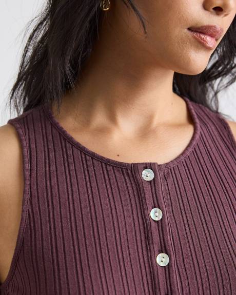 Sleeveless Crew-Neck Ribbed Midi Dress with Buttoned Placket