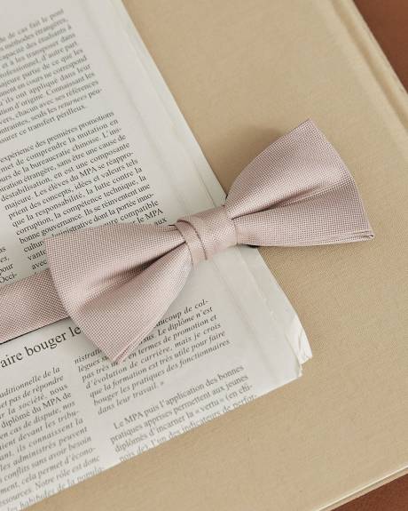 Essential Pink Bow Tie