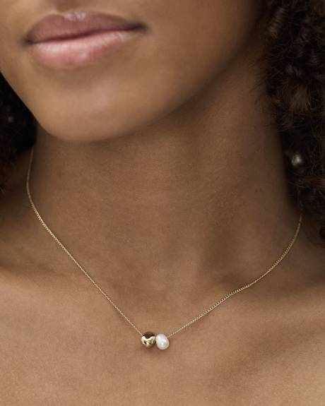 Delicate Necklace with Freshwater Pearl