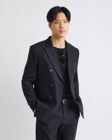 Tailored-Fit Double-Breasted Linen Suit Blazer