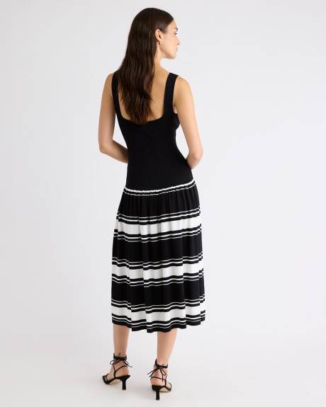 Robe Midi Sans Manches à Col Carré