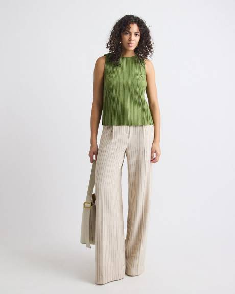 Sleeveless Pleated Top