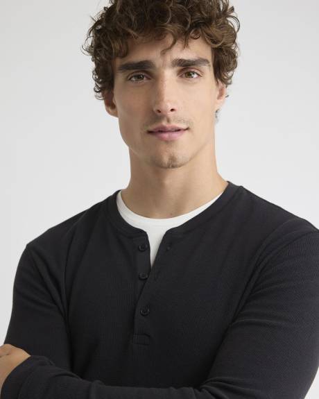 Long-Sleeve Henley Waffled Tee