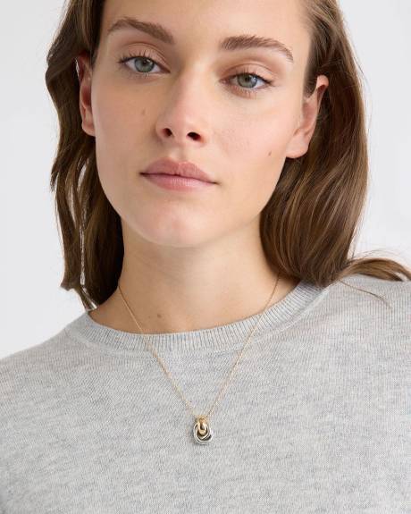 Chain Necklace with Two-Tone Door-Knocker Pendant