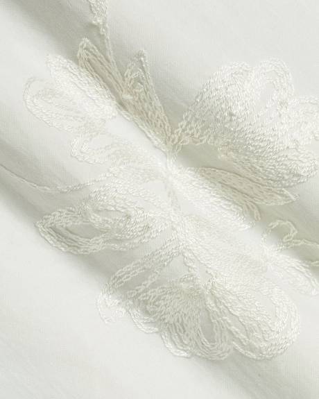 Chemise Habill&eacute;e &agrave; Coupe Ajust&eacute;e &agrave; Manches Courtes avec Motif Fleuri Brod&eacute;