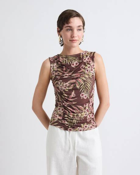 Sleeveless Crew-Neck Top with Shirred Seam
