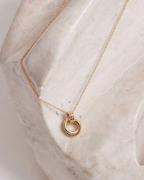 Short Golden Necklace with Circular Pendant