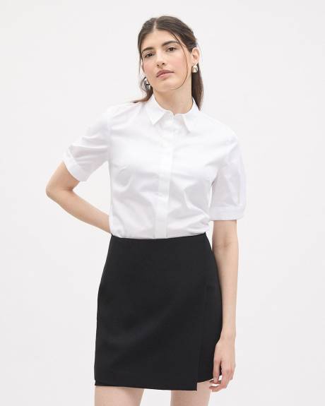 Short-Sleeve Buttoned-Down Poplin Blouse