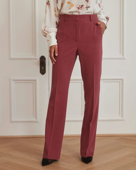 Signature Fit High-Waisted Flare Pant