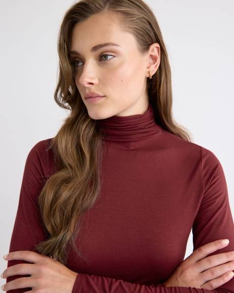 T-Shirt Ajusté à Manches Longues et Col Montant