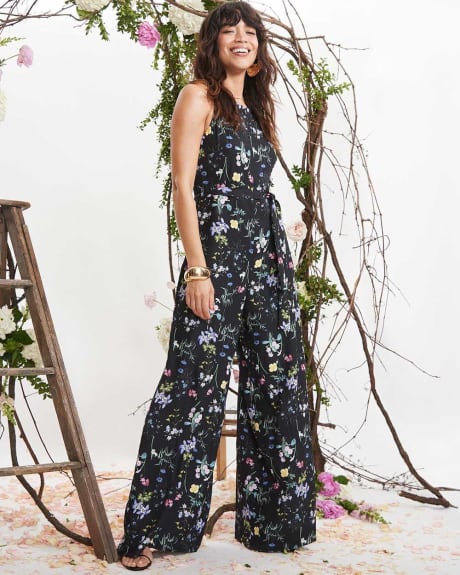 Sleeveless Wide-Leg Jumpsuit with Cut-Out at Back