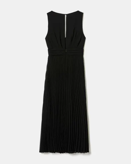 Pleated Chiffon V-Neck Fit and Flare Cocktail Dress