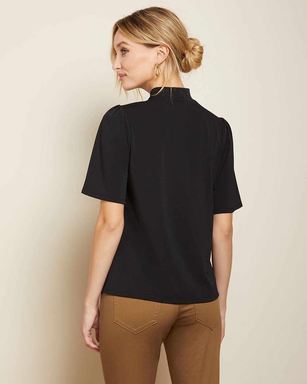 Crepe elbowlength sleeve mockneck top RW&CO.