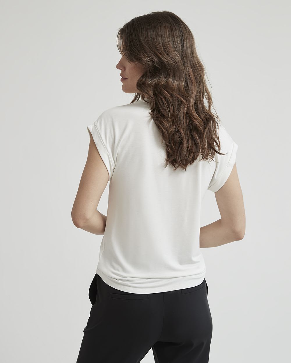 Extended-Sleeve Crew-Neck Fitted Tee