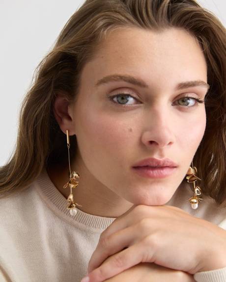 Golden Earrings with Flower Pendants with Pearls