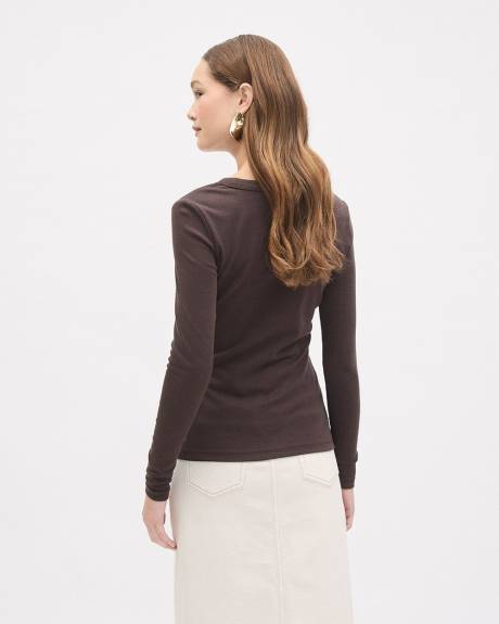 Solid Long-Sleeve Crew-Neck Fitted Tee