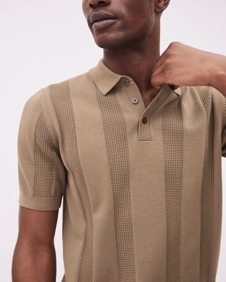 Short-Sleeve Polo with Vertical Stitches