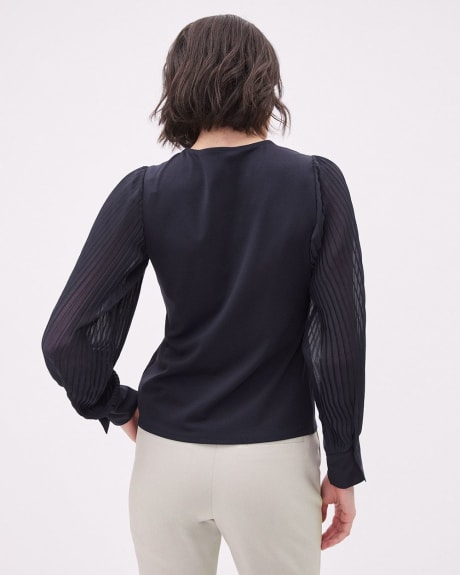 Long-Pleated-Sleeve Top with Crew Neckline