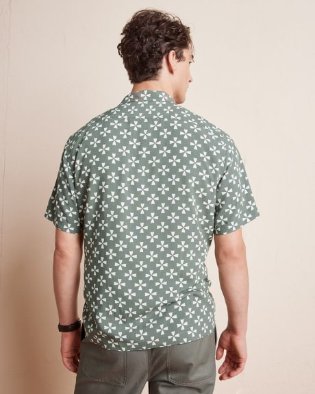 Short-Sleeve Olive Shirt with Camp Collar