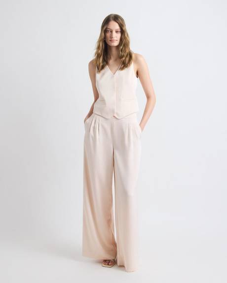 Sleeveless Short Satin Vest