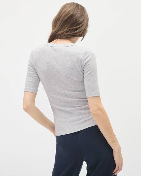 T-Shirt Ajust&eacute; &agrave; Manches aux Coudes et Col Rond