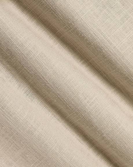 Long-Sleeve Buttoned-Down Linen Blouse