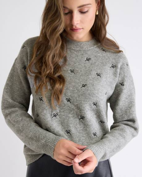 Long-Sleeve Crew-Neck Sweater with Embroidered Pattern