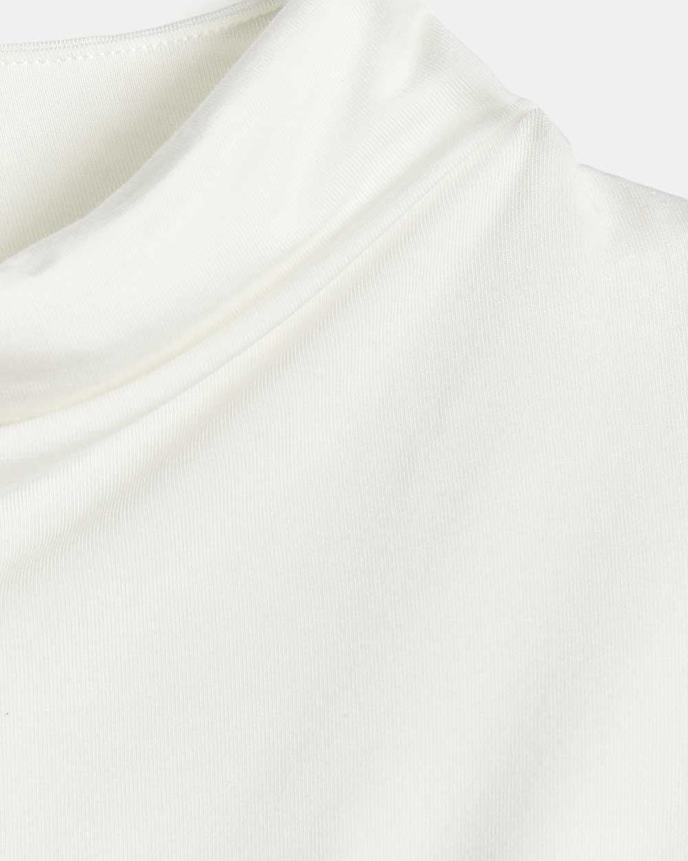 Drapy Mock Neck Extended Sleeve T-shirt