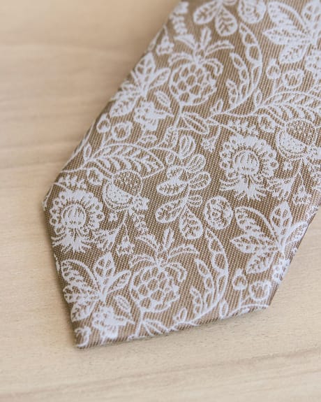 Skinny Tie with Floral Pattern